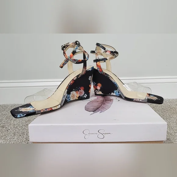 Jessica Simpson Arlisa Wedge Sandal - Picture 3 of 7